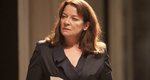 event_lowres_Clare_Higgins_in_Hamlet__photo_by_Johan_Persson_.JPG